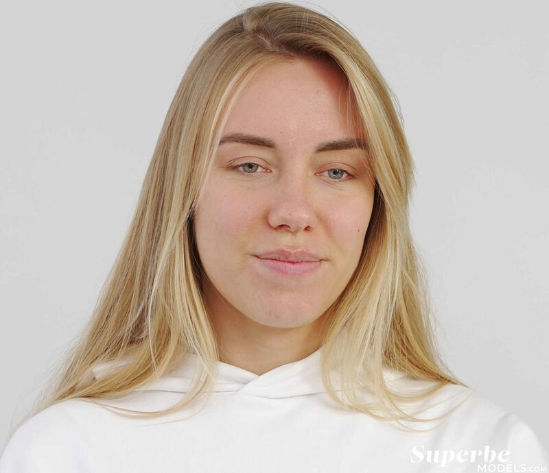 Танюша, 18 лет, 4 размер груди